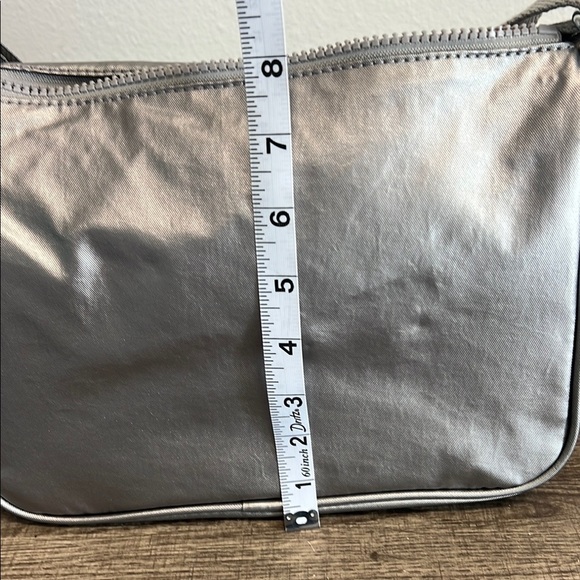 Kipling Silver Crossbody Bag with Iconic Charm “Micah” 🦍 - Picture 12 of 14